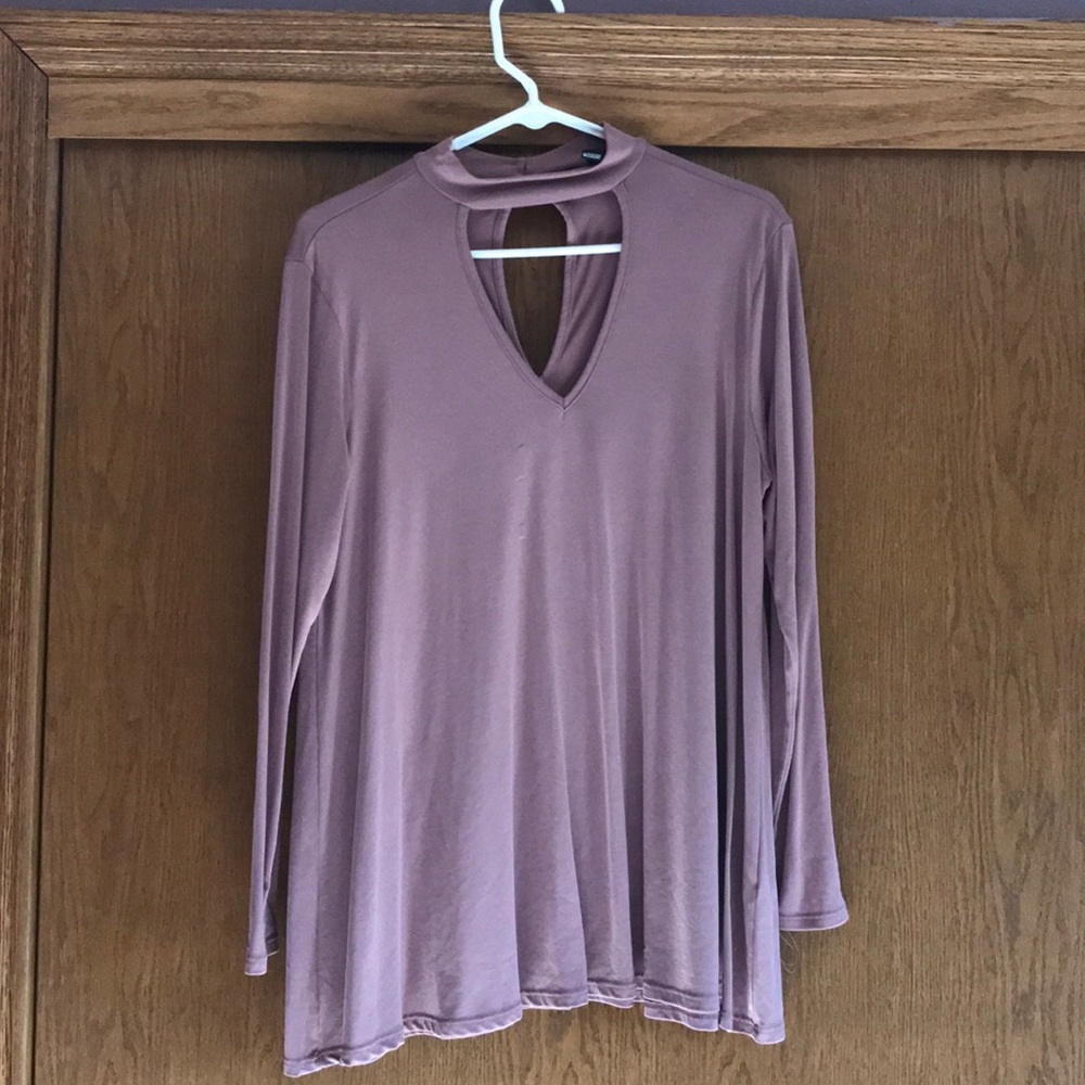 Blouse with built in choker